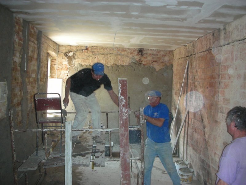 Czlonkowie Rady Soleckiej oraz Pan Waldek w akcji.jpg